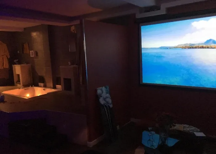 Avec By Jordans Collection アパート