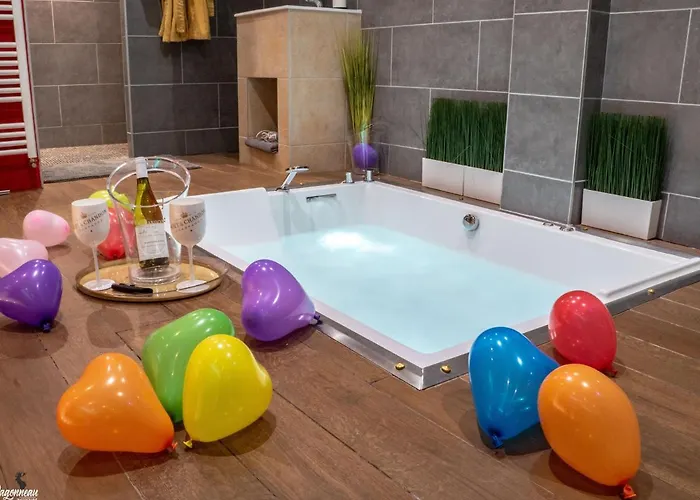 Avec By Jordans Collection アパート